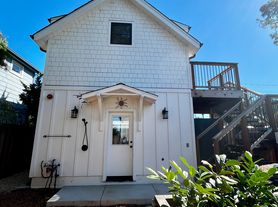 601 Bonnie St