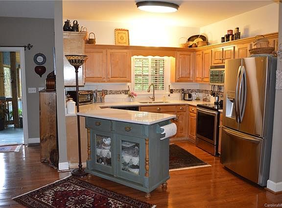 5th image of 276 Locust Grove Dr