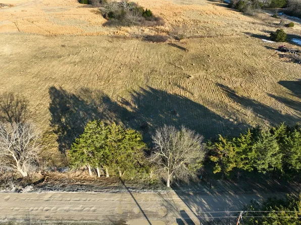 200 The Oil Rd, Gainesville, TX 76240