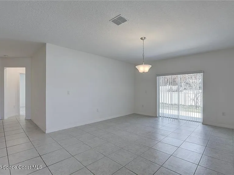 406 Easy St — Photo 14