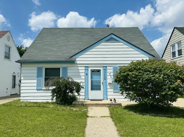 17629 Lincoln Ave, Eastpointe, MI 48021