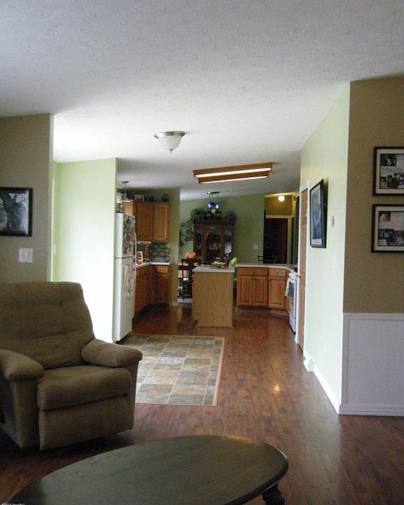 1st image of 1625 Hilltop Dr