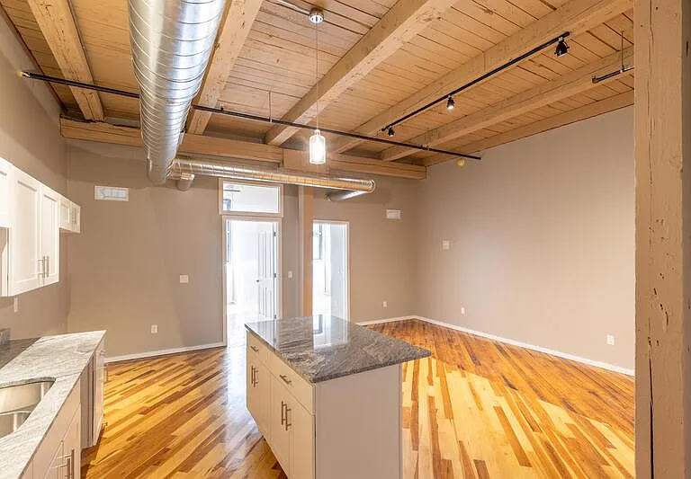 116 N 4th St #406 — Photo 2