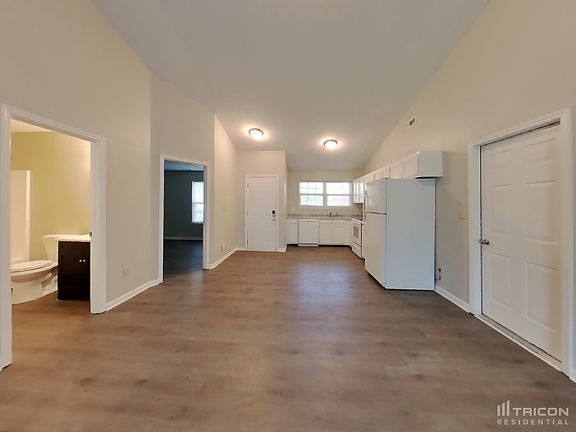 3rd image of 7312 Glendale Dr