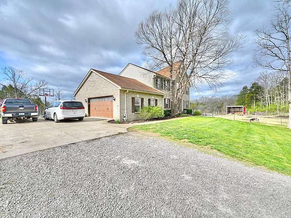 3rd image of 209 Clay Ridge Rd