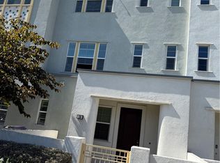 138 Paramount, Irvine, CA 92618