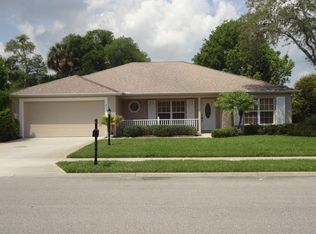 833 Spring Oak Dr, Melbourne, FL 32901