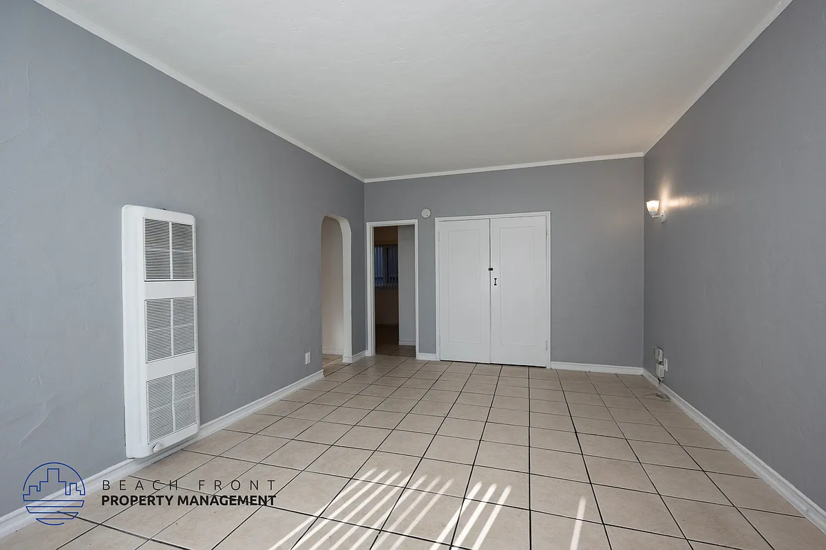 Building Photo - 1430 Elm Avenue