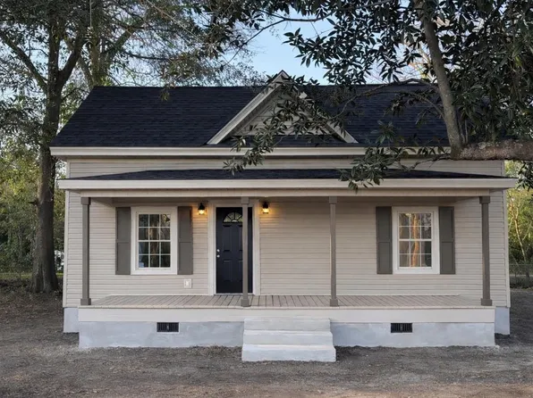 307 E Mary St, Dublin, GA 31021