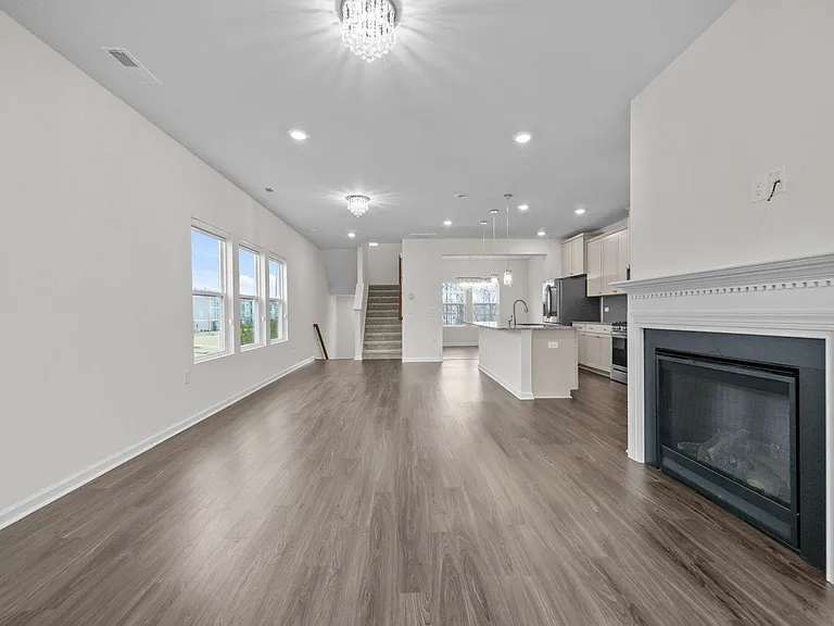 1128 Brickfield Dr — Photo 18