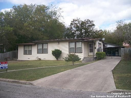 1st image of 939 Glamis Ave