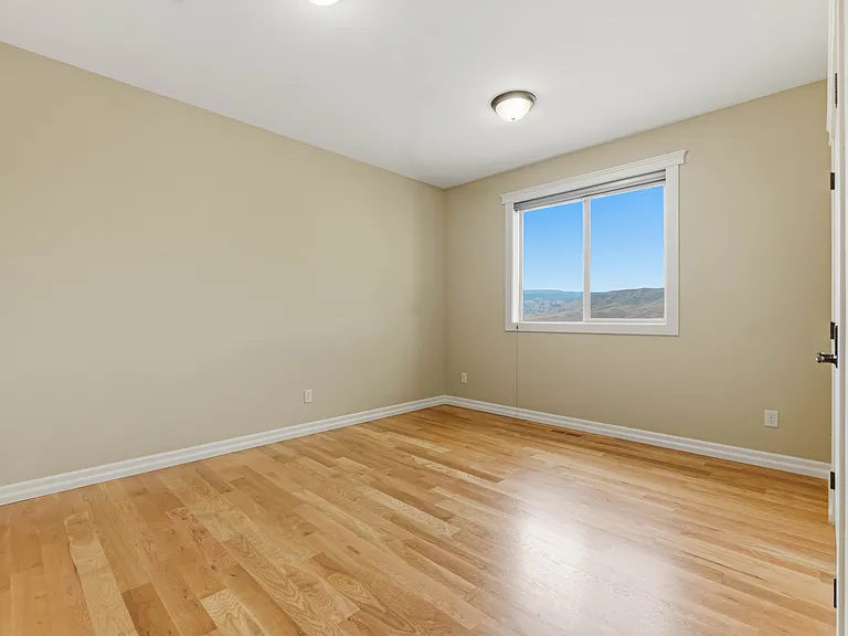 125 E Mountain Brook Ln — Photo 18