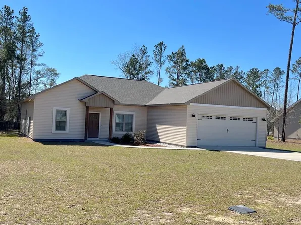 211 Tinsley St, Douglas, GA 31535