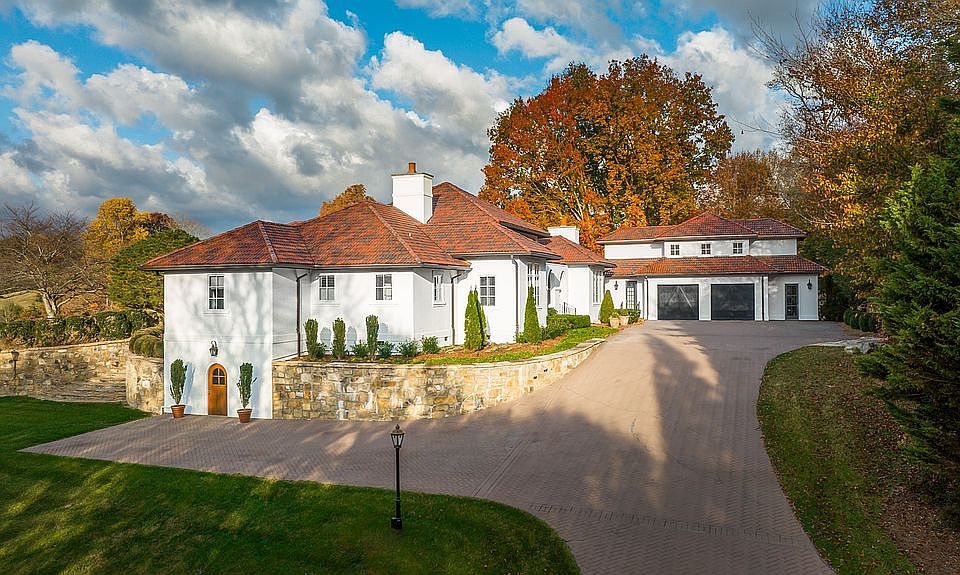 1st image of 205 Hidden Forest Ct