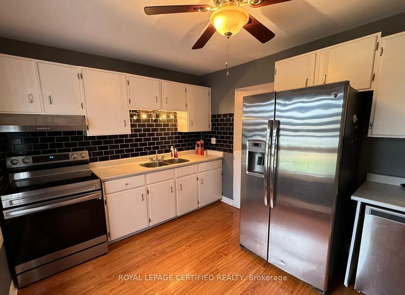 3 bed, $2,800 — Photo 1