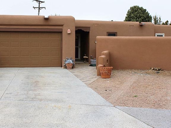2nd image of 276 Connie Ave