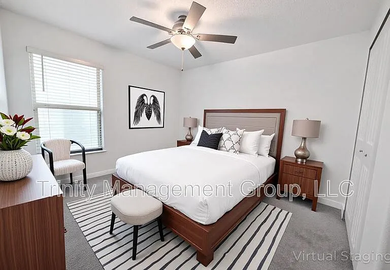 367 Argyll Dr — Photo 4