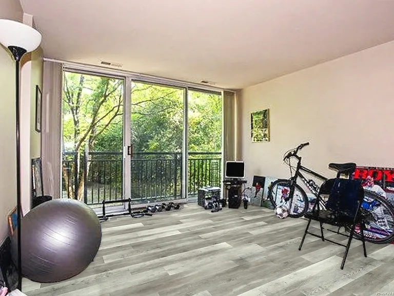 1833 Four Lakes Ave #2M — Photo 9