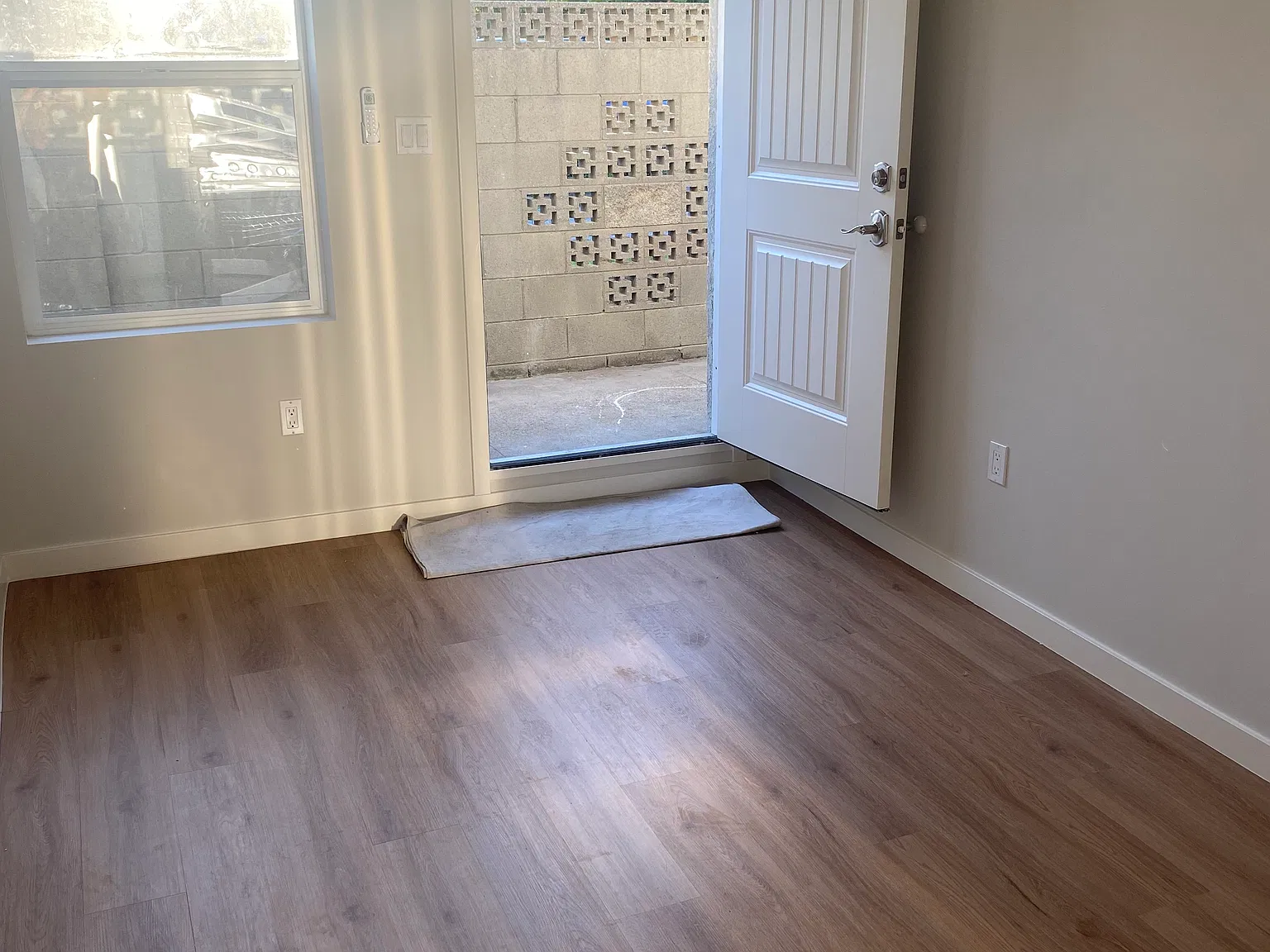1 bed, 400 sqft, $2,200 — Photo 2