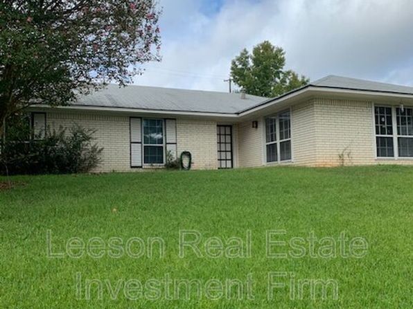 302 Avenida Dr