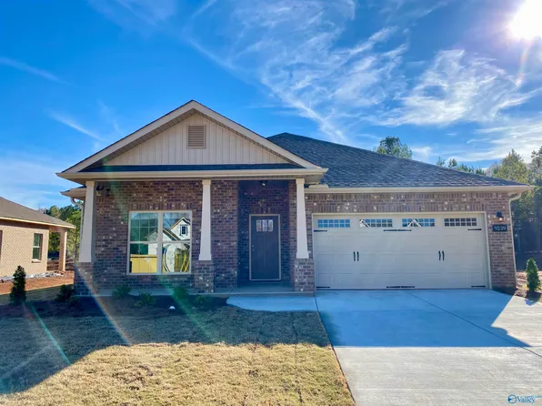 9239 Current Way SE, Owens Cross Roads, AL 35763
