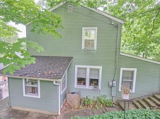 1028 Forest Rd, Charleston, WV 25314