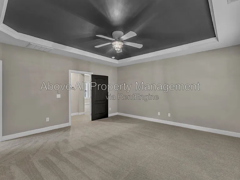 8313 Henderson Rd — Photo 32