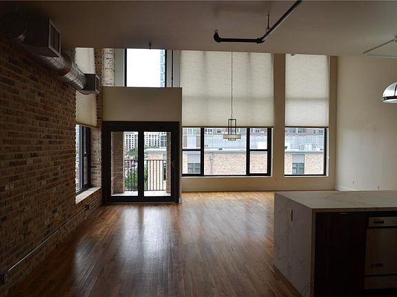 4th image of 411 Brazos St APT 311