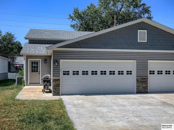 619 N 2nd St, Seward, NE 68434