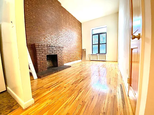 Rented by Oxford Property Group | media 4