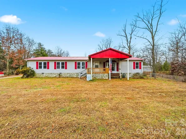 4915 Quartz Ridge Dr, Maiden, NC 28650