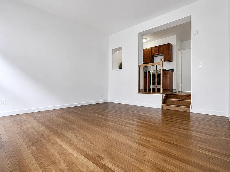 131 E 83rd St #4B — Photo 2