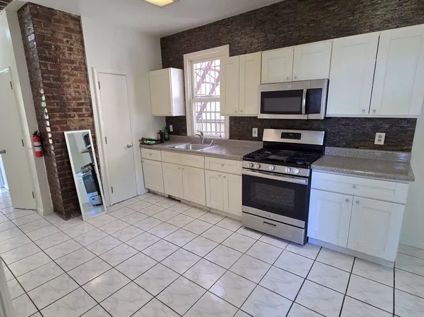953 Bergen St Floor 2, Newark, NJ 07112