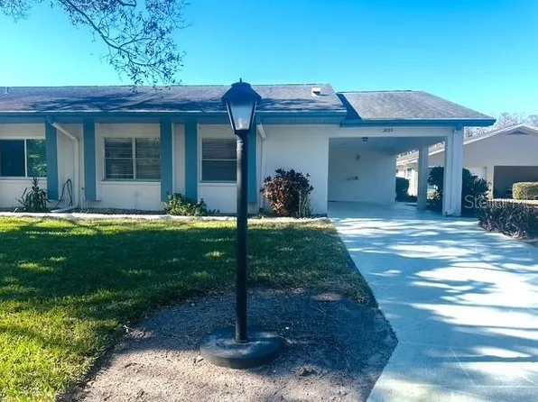 2033 Hawkhurst Cir #180, Sun City Center, FL 33573