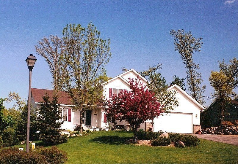 For Sale: 15055 Oakcrest Court, Savage, MN 55378