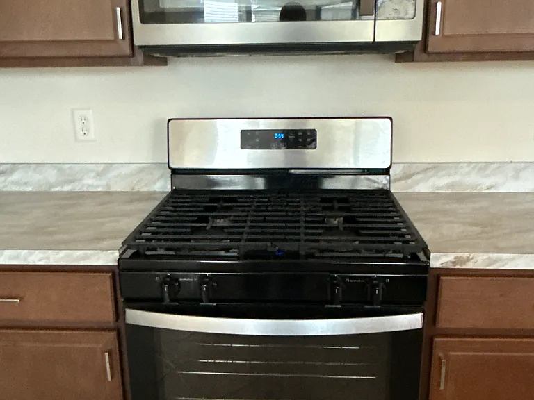 Stove and Microwave
