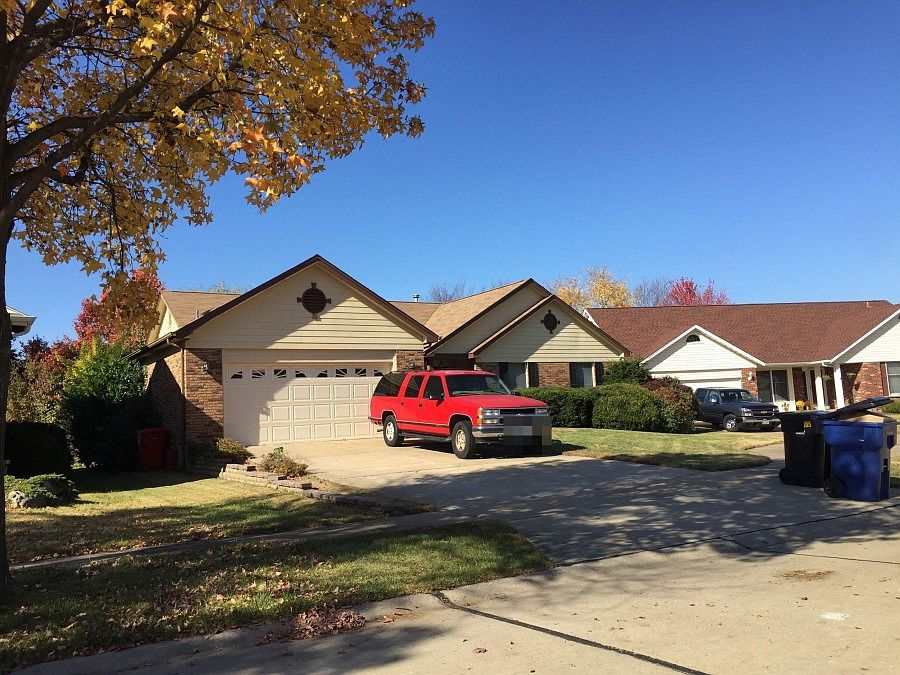 2nd image of 4008 Domenique Ln