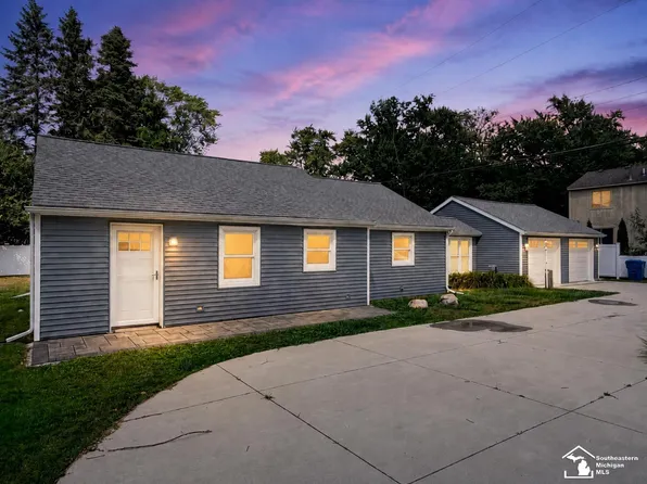 4860 Cass Elizabeth Rd, Pontiac, MI 48327
