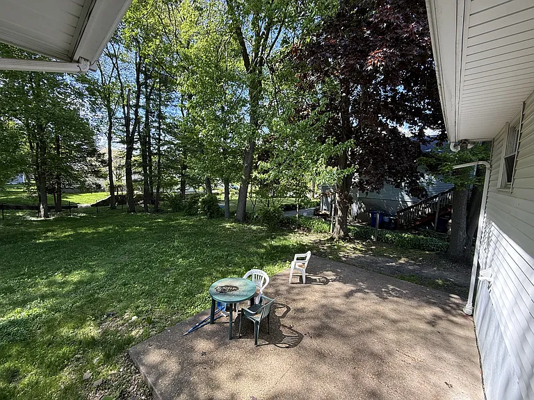 1941 Old Town Rd — Photo 16