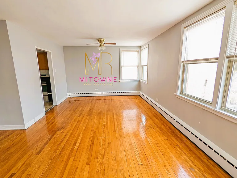 2400 W Farragut Ave #3A — Photo 7