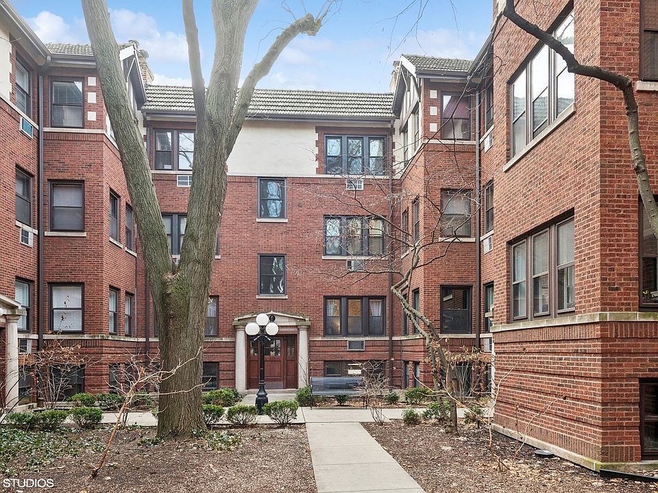 1st image of 819 Lake St APT 1W