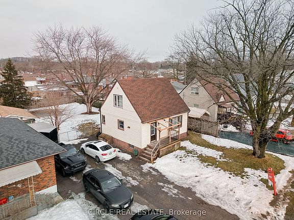 2nd image of 6755 McLeod Rd