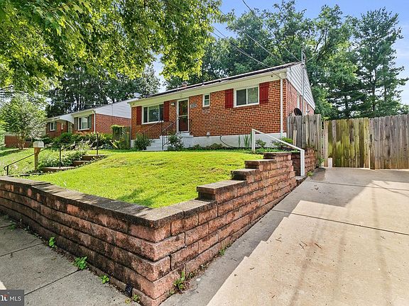 2nd image of 13313 Keating St
