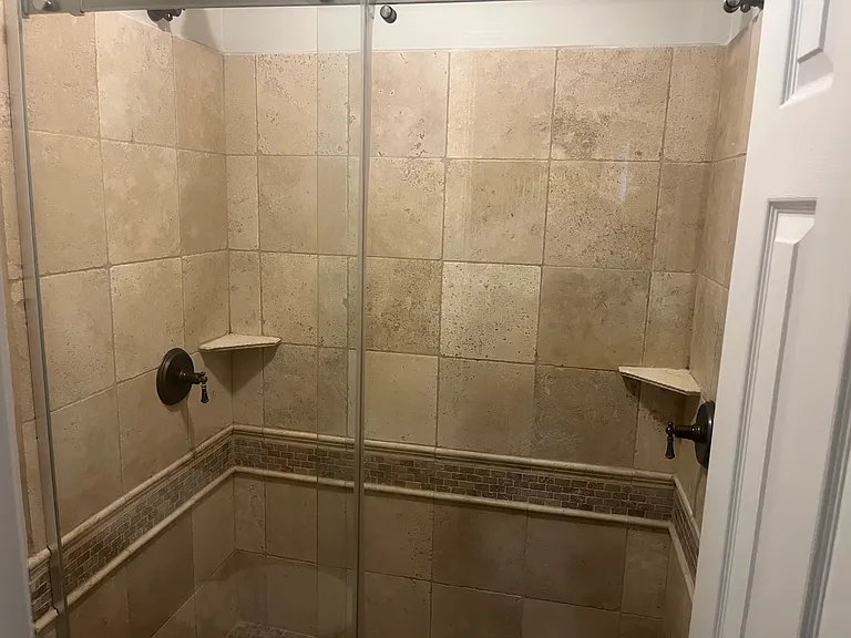 2624 E Madison Dr — Photo 12
