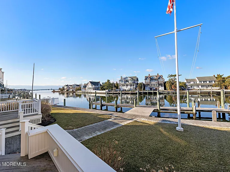 954 Barnegat Ln — Photo 97