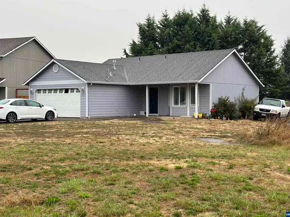 787 Tylers Pl, Independence, OR 97351