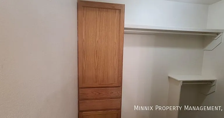 711 S Austin Ave #212 — Photo 6