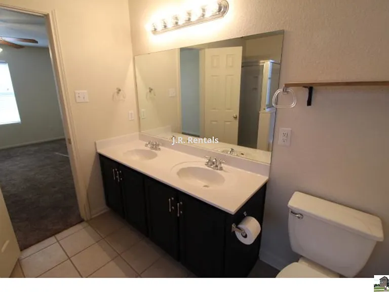 5611 Bertha Dr — Photo 31