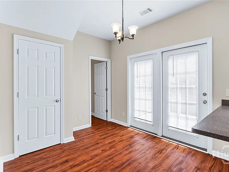 19 Cypress Ln — Photo 12