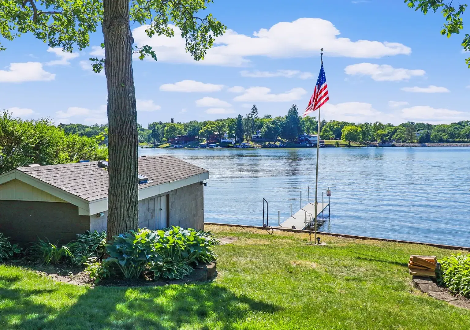 3 bed, 1840 sqft, $10,000 — Photo 1
